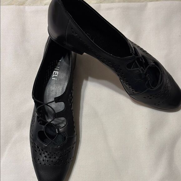 Vaneli Black Loafers with Broguing and Ribbon Laces - Picture 1 of 6